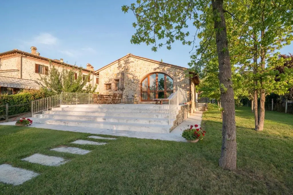 Steccaia Holiday Home