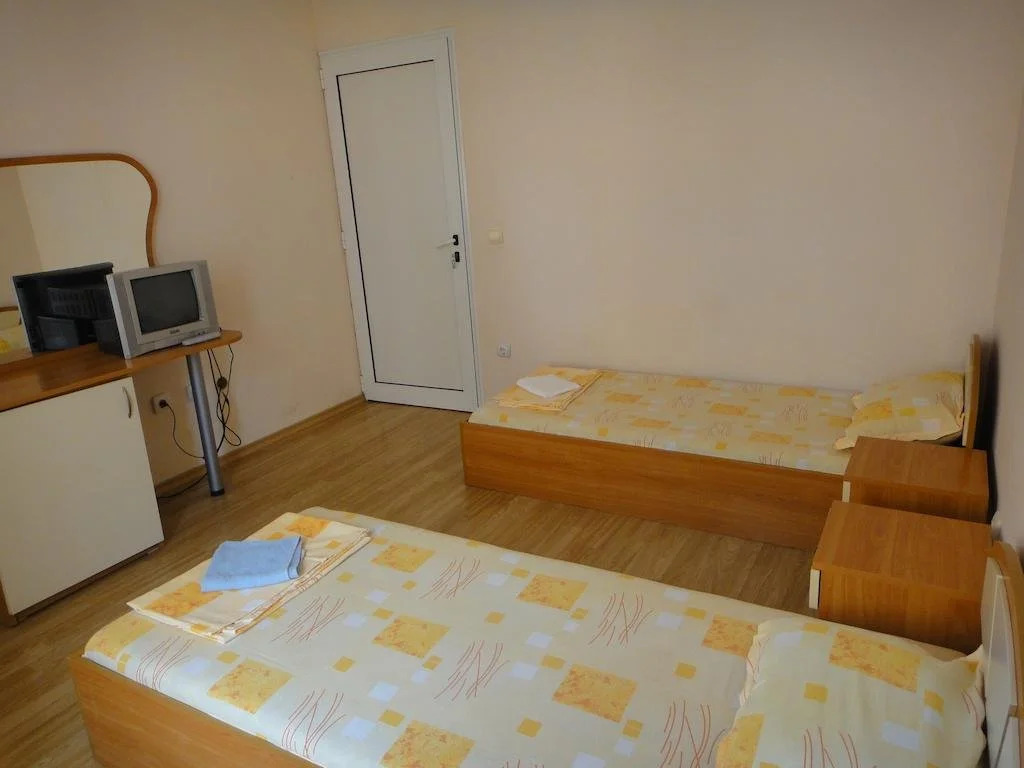 Guest House Eos