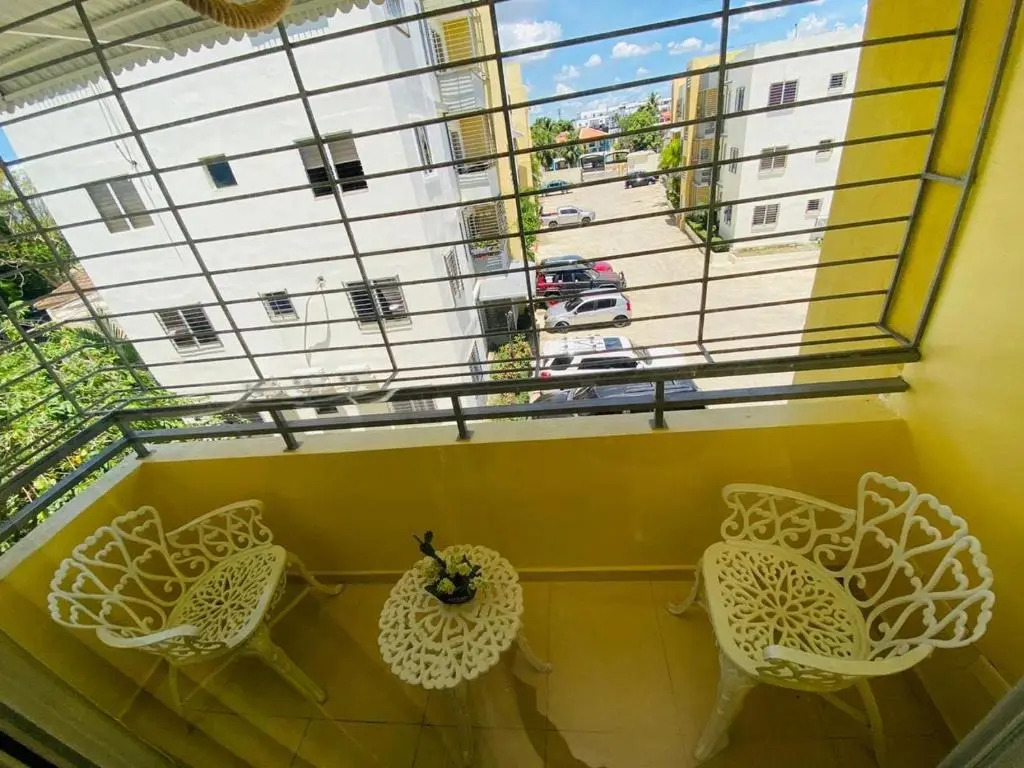 Tres 3-Habitaciones Con Sus Aires Apartamento Amueblado,Zona Tranquila Cerca de Todo SantiagoRD