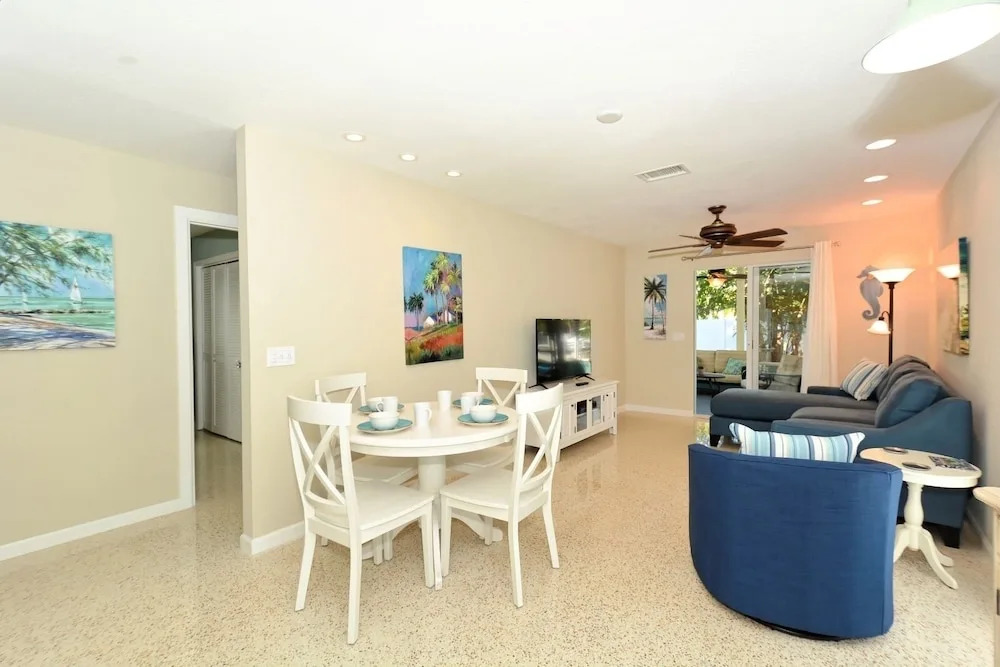 Minnow 2 Villa