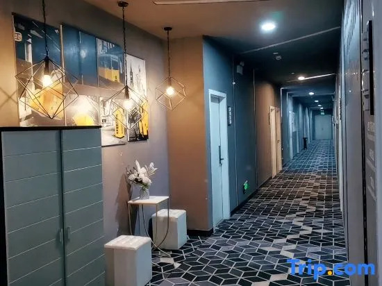 Doctor Mountain Yu Hotel
