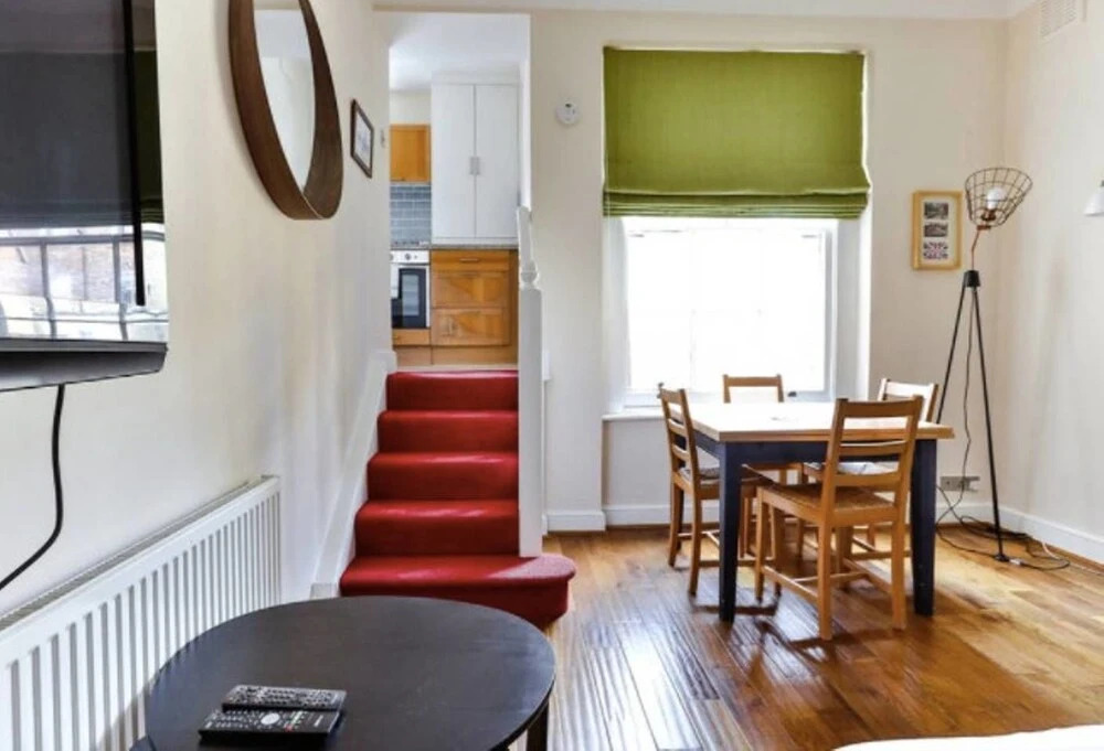 Great Apartment in Beautiful Location!