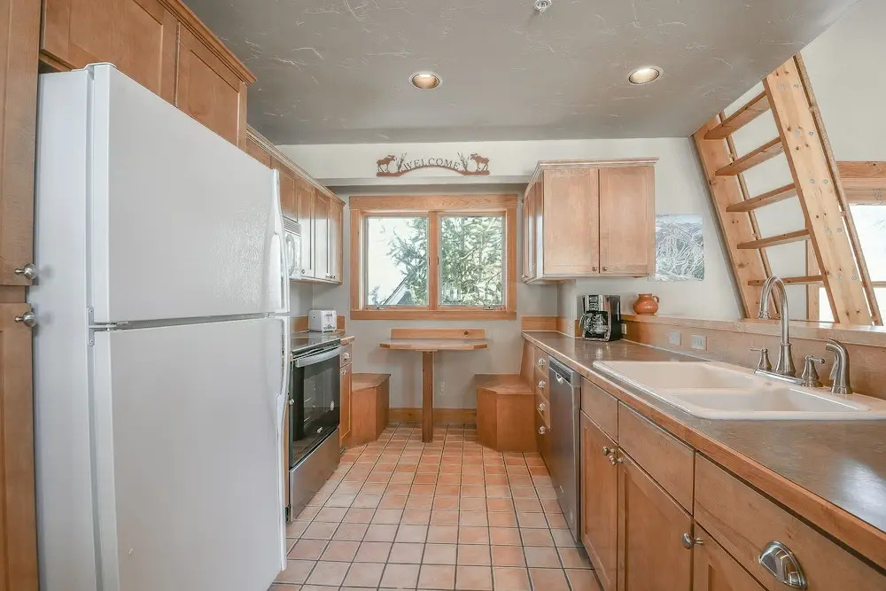 Cabin in the Pines 11 by SummitCove Vacation Lodging