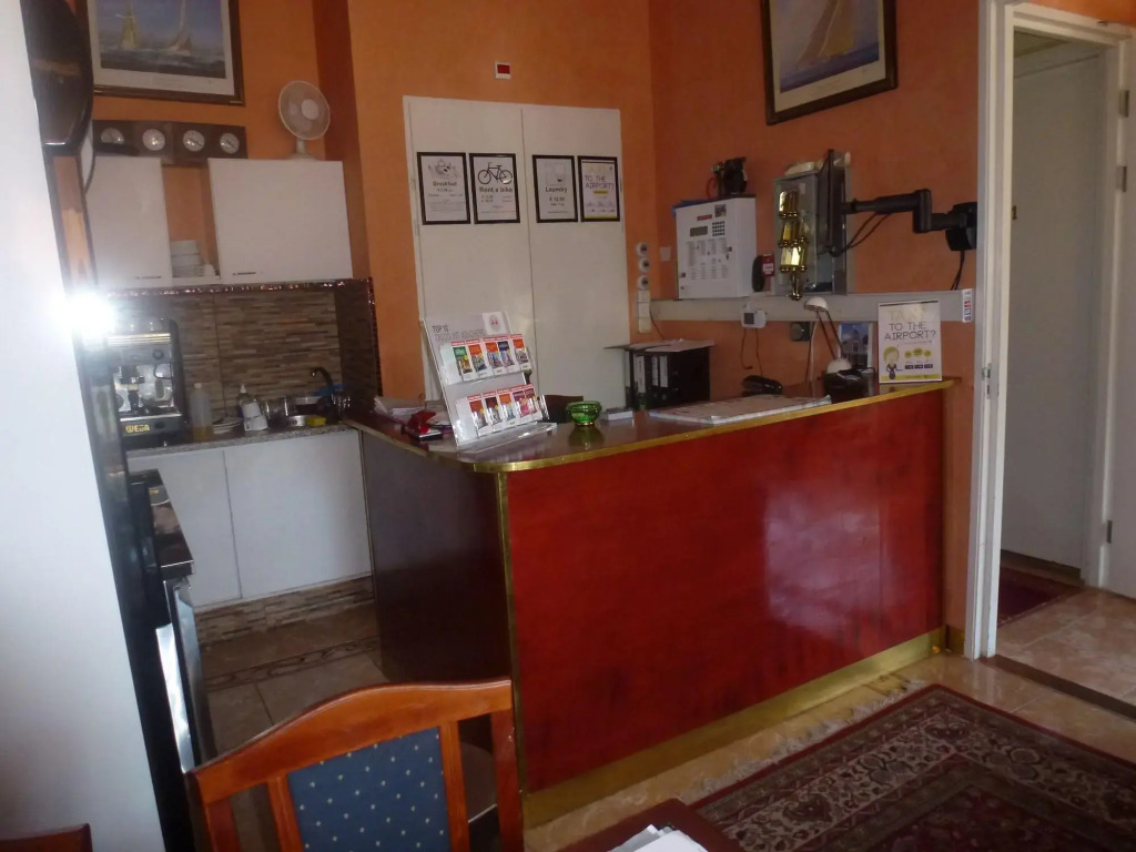 Hotel Isis