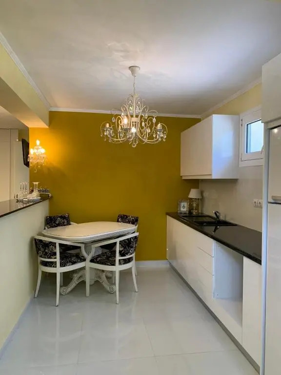 Agraria 1 Bedroom Basement Apartment