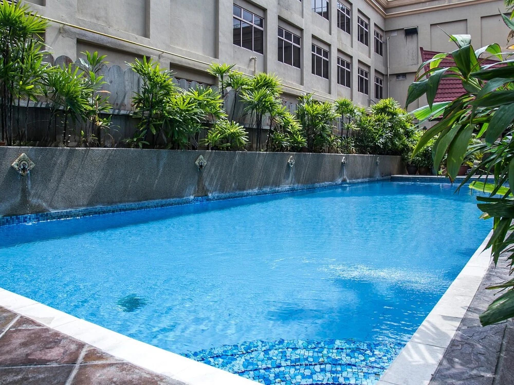 OYO 179 Malacca Straits Hotel