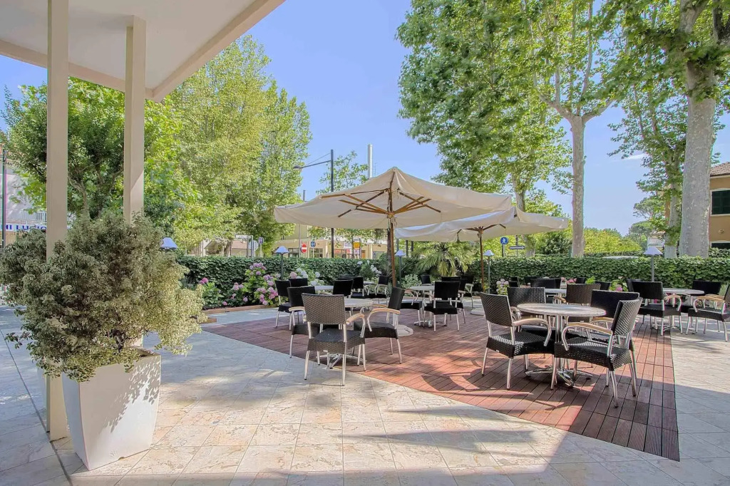 Hotel Athena