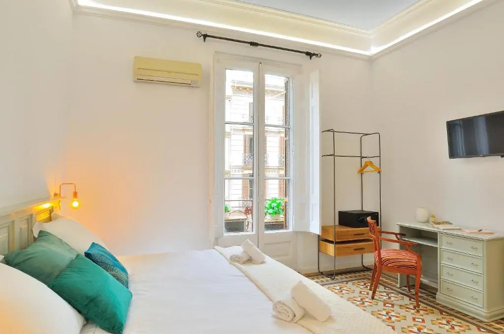 Hostal Girona