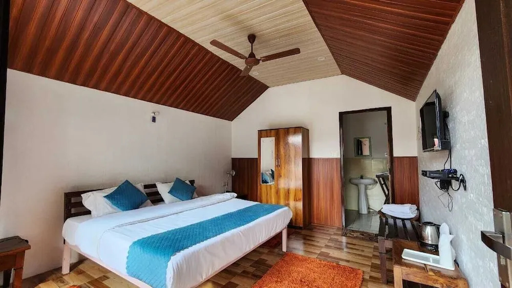 Chardham Resort Guptakashi