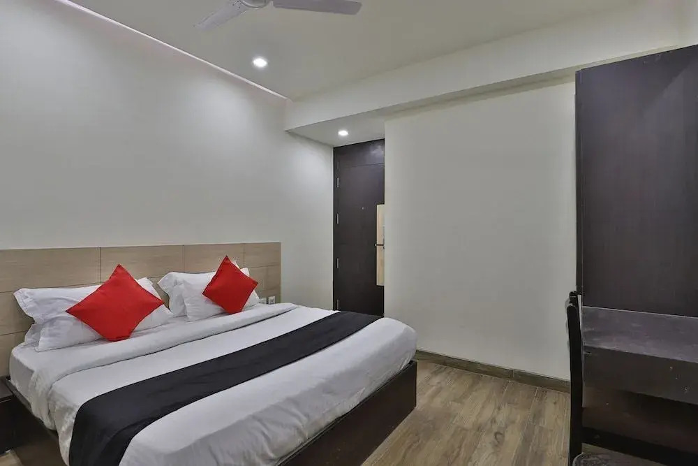 Hiriz Hotel By OYO Rooms