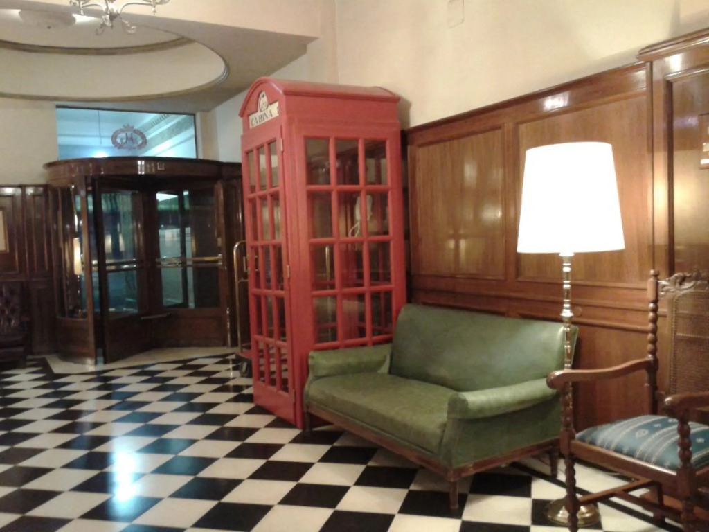 Hotel Muñiz