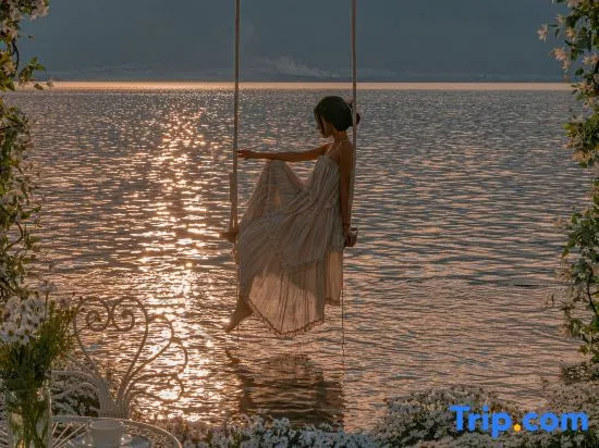 Tinghua Island Garden Resort