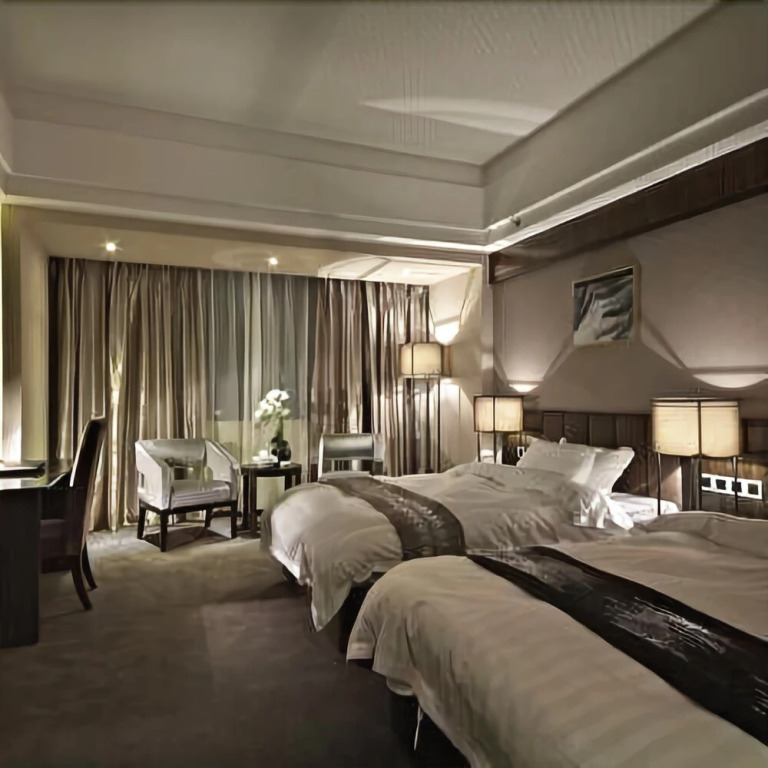 Platinum Crystal Hotel