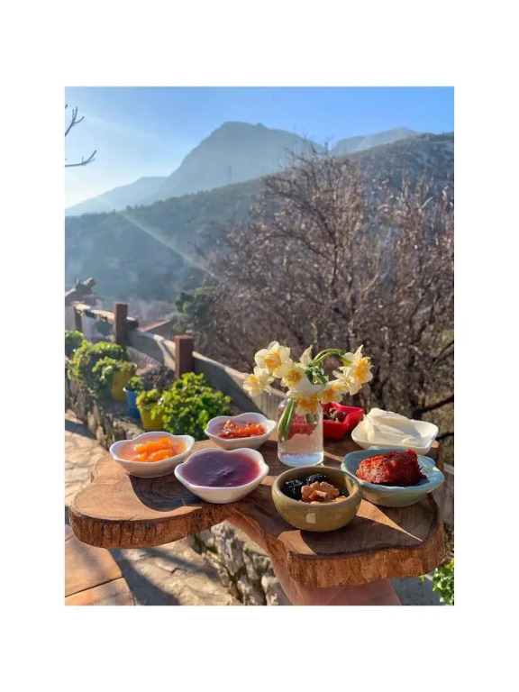 Saklı Konak