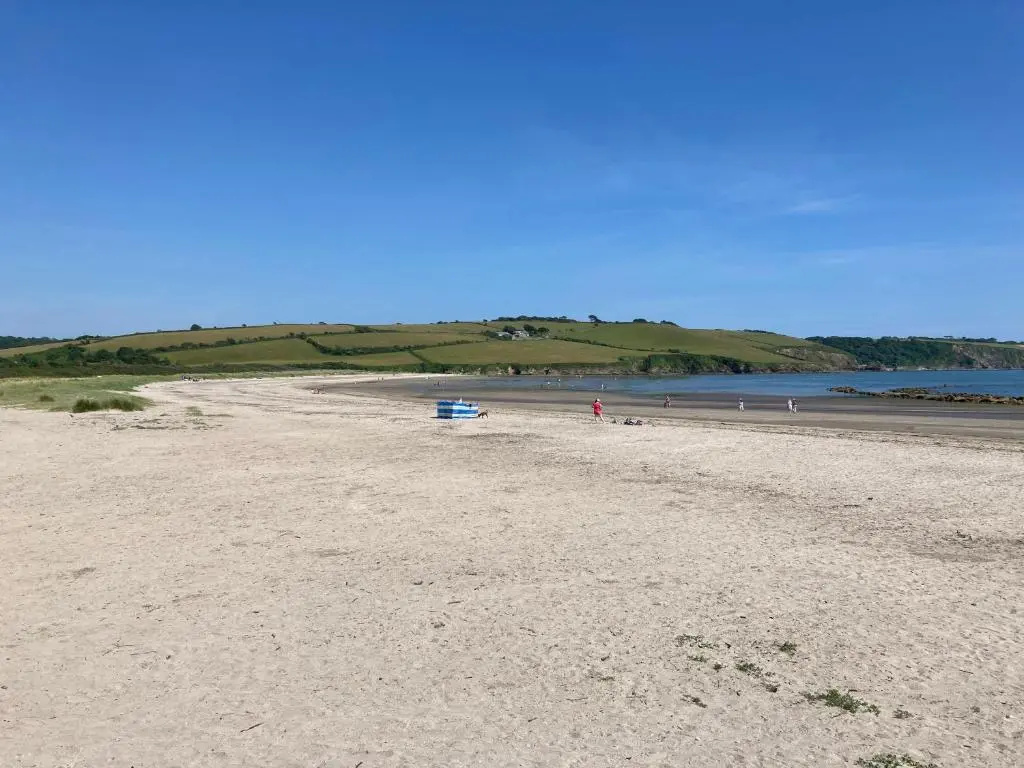 Luxury 2 Bedroom Holiday Home on Beachside Park