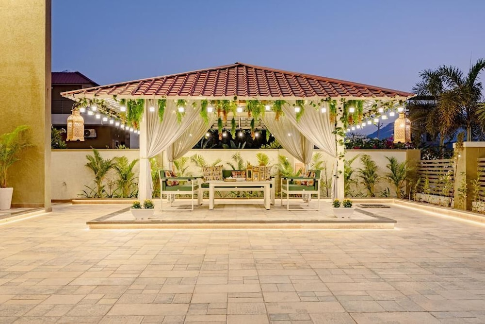 Heaven in Hills By ELIVAAS with pvt pool