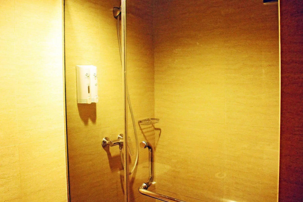 ZEN Rooms Djunjunan Pasteur