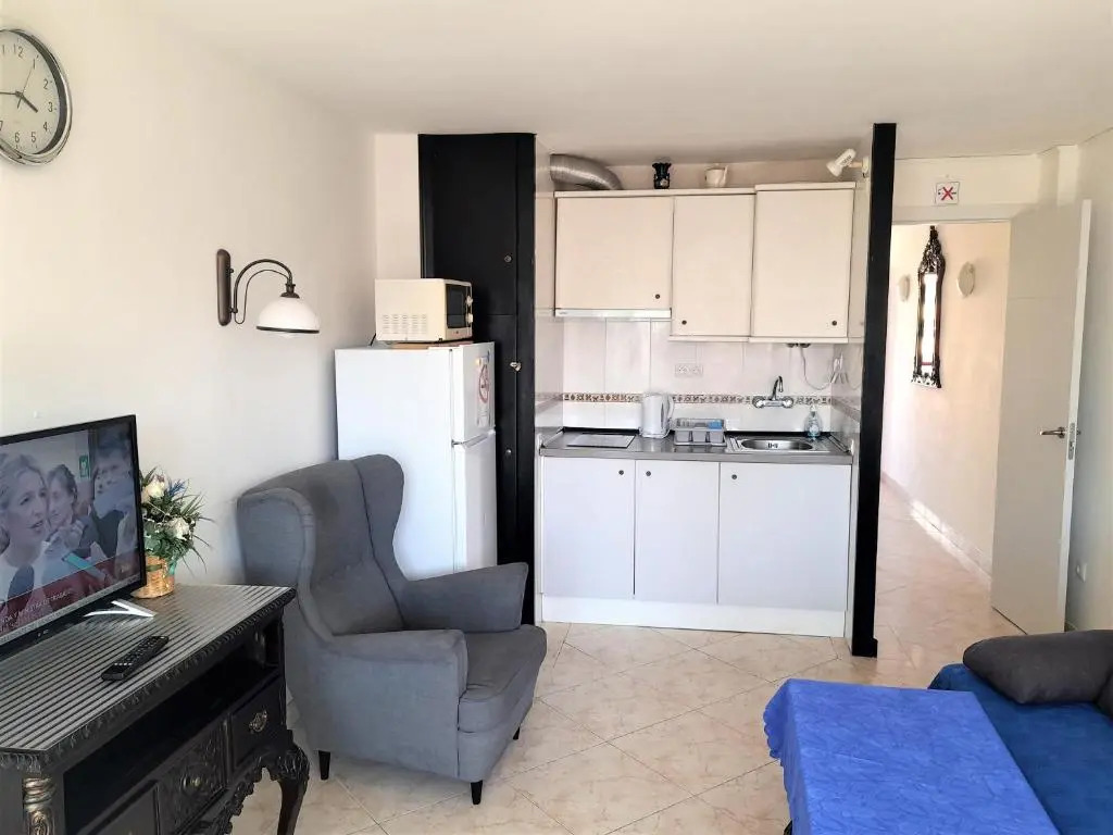 Apartment Sea View in Rincon de Loix- free parking, pool, Wi-Fi, new air conditioning