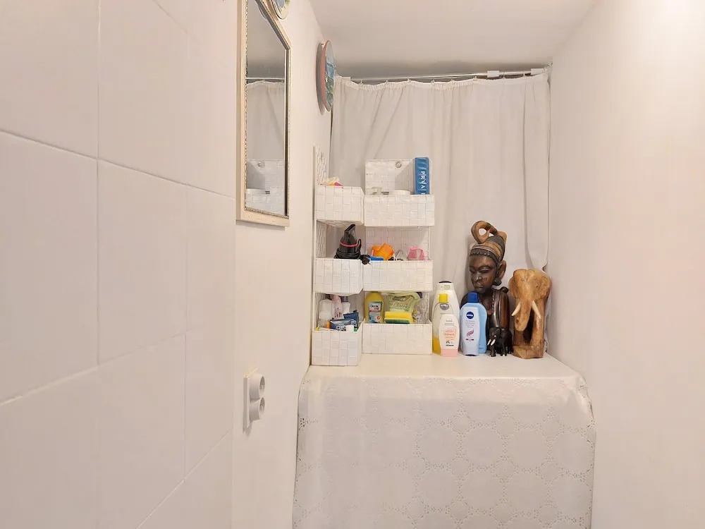 Cozy En-suite Rm on Dumanica