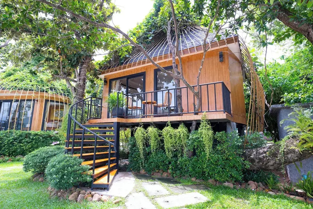 Madam Sweet Resort