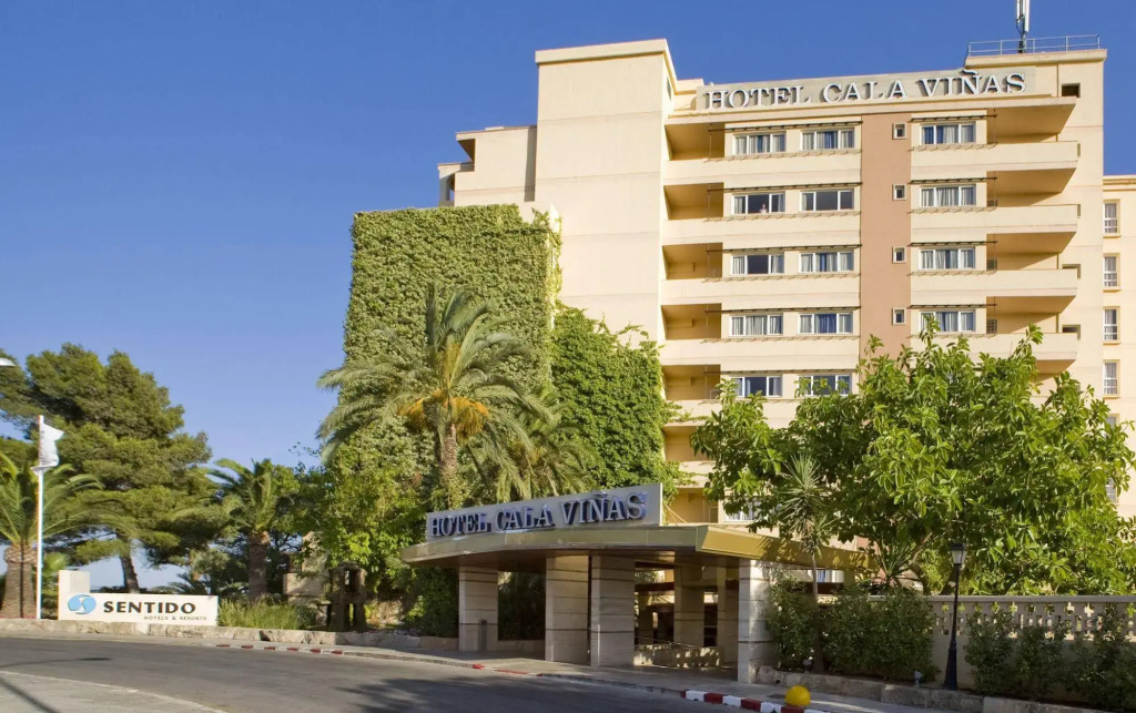 Globales Cala Viñas Adults Only 16+