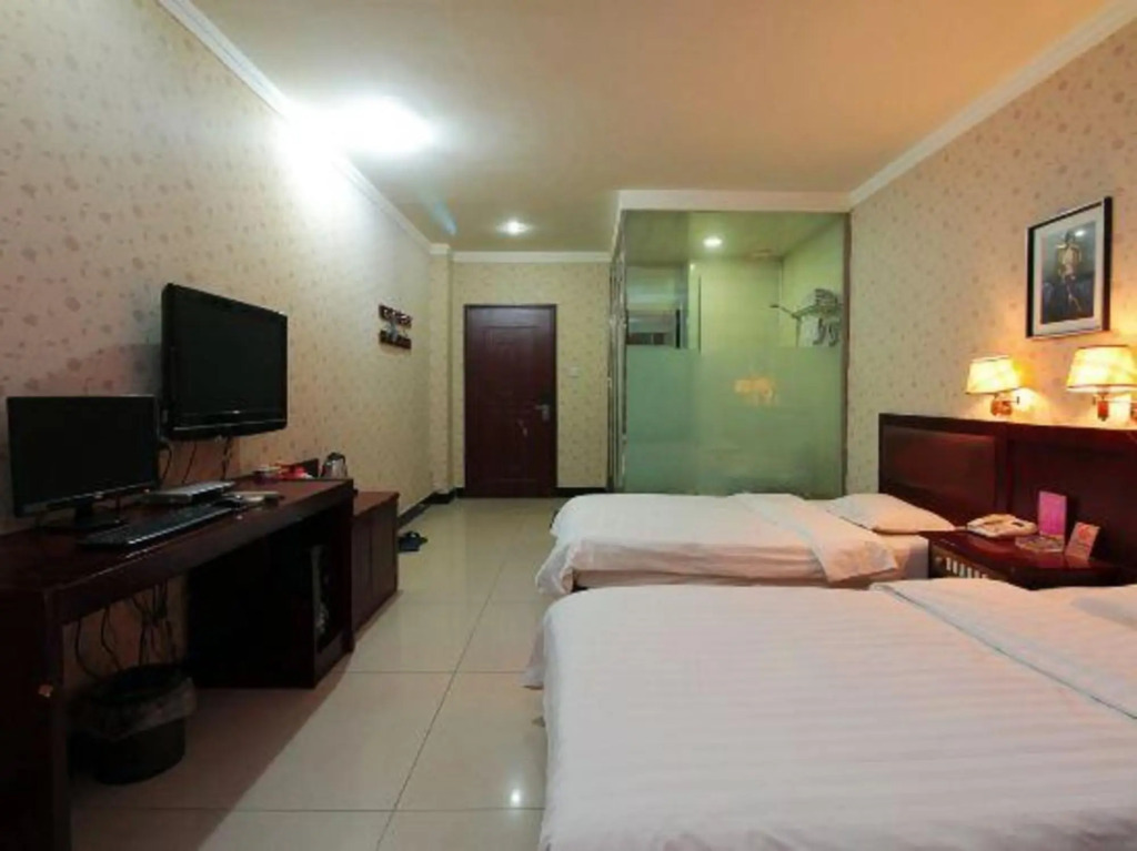 Huaxian Zhongzhou Express Hotel