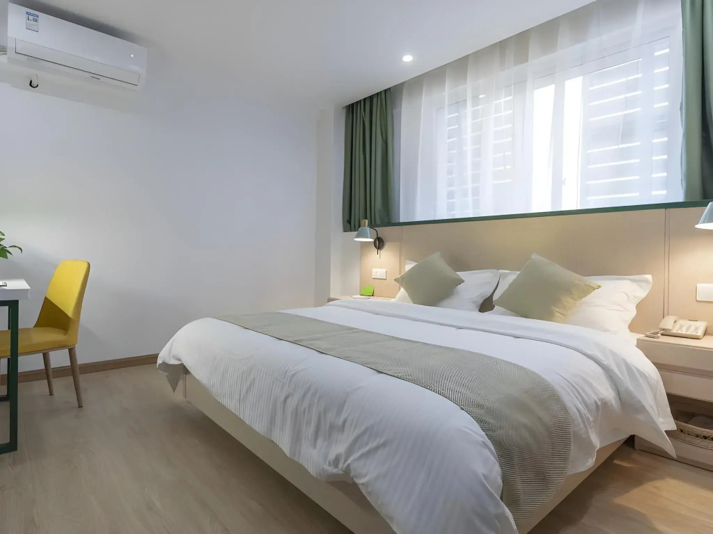 Vatica Hefei Huangshan Road Yuexi Road Hotel