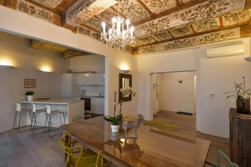 18th CENTURY BAROQUE RESIDENCE