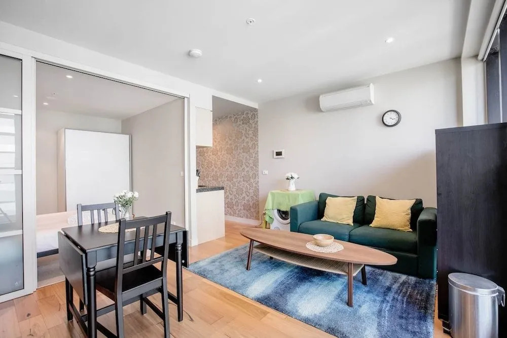 Cozy 1 Bedroom In Melbourne Great View