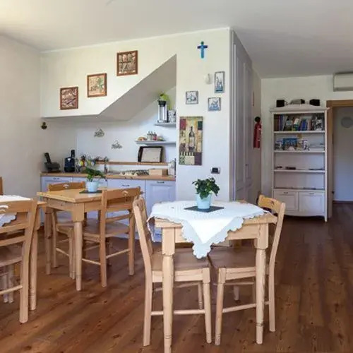 Alisee Bed  Breakfast