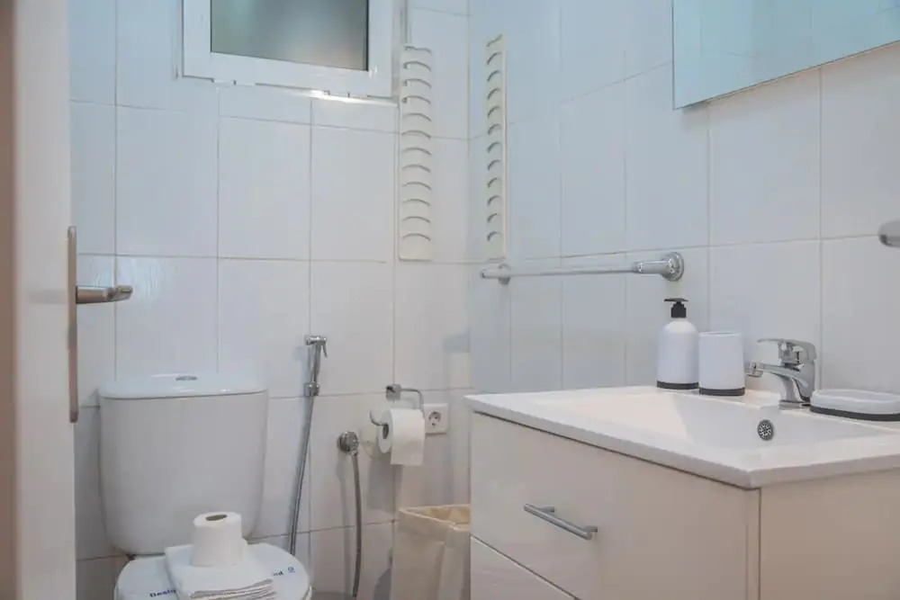 Peaceful and Serene 3 Bedroom Apartment in Lisbon