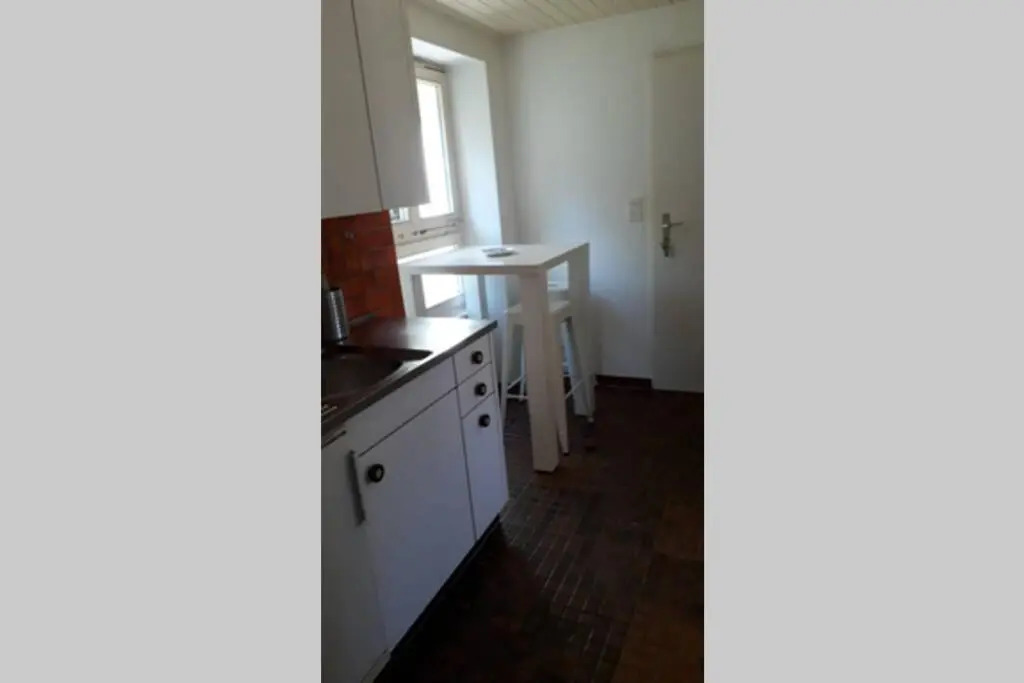 Parking voiture & Appartement 2pcs Lausanne centre