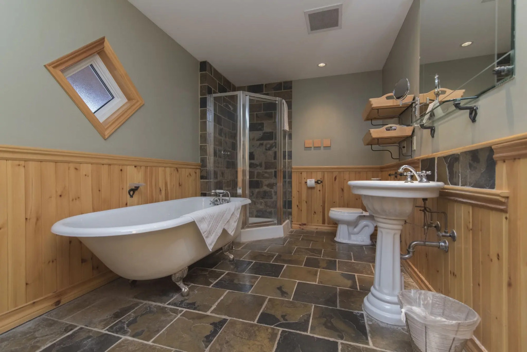 Buffalo Mountain Lodge
