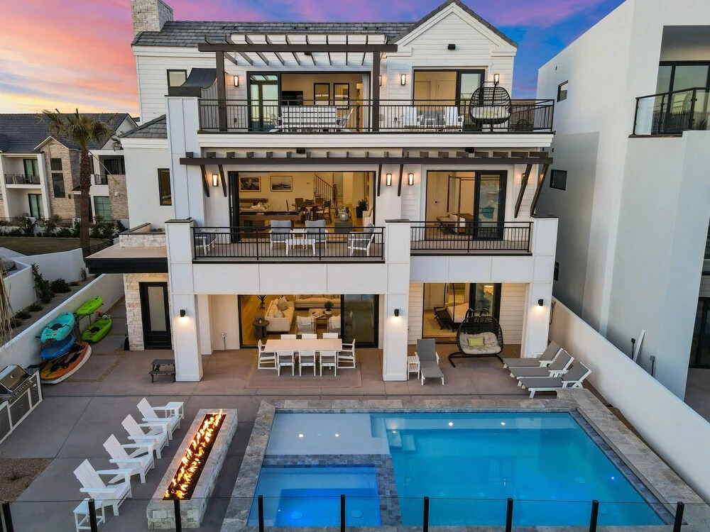 The Beach Front 2.0 7 Bedroom Home