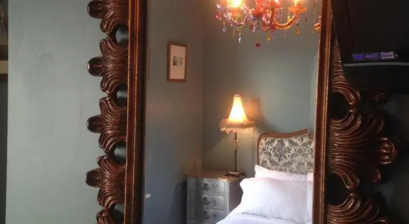 The White House Hotel