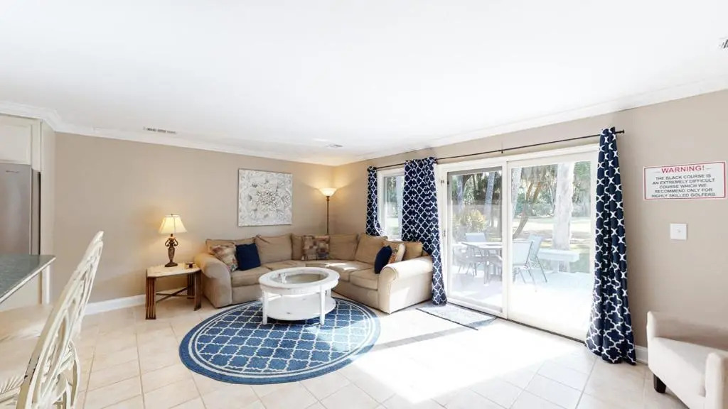 729 Queens Grant