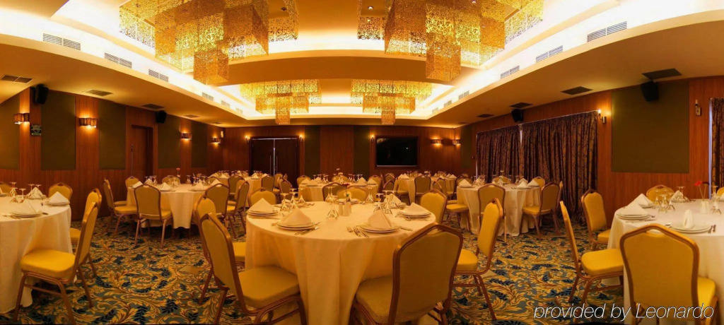 Arty Grand Hotel