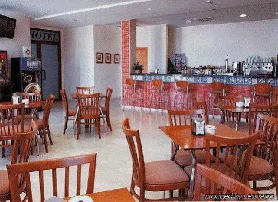 Hotel Tocina Business