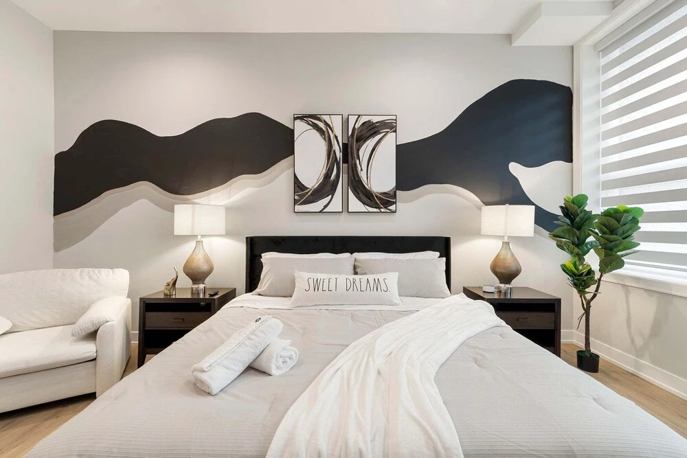 Spacious Bright Modern New Unit in Tri Taylor