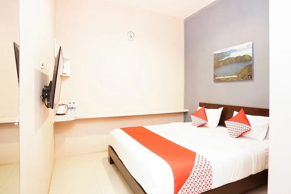 ZEN Rooms Basic Audah Syariah Sutos