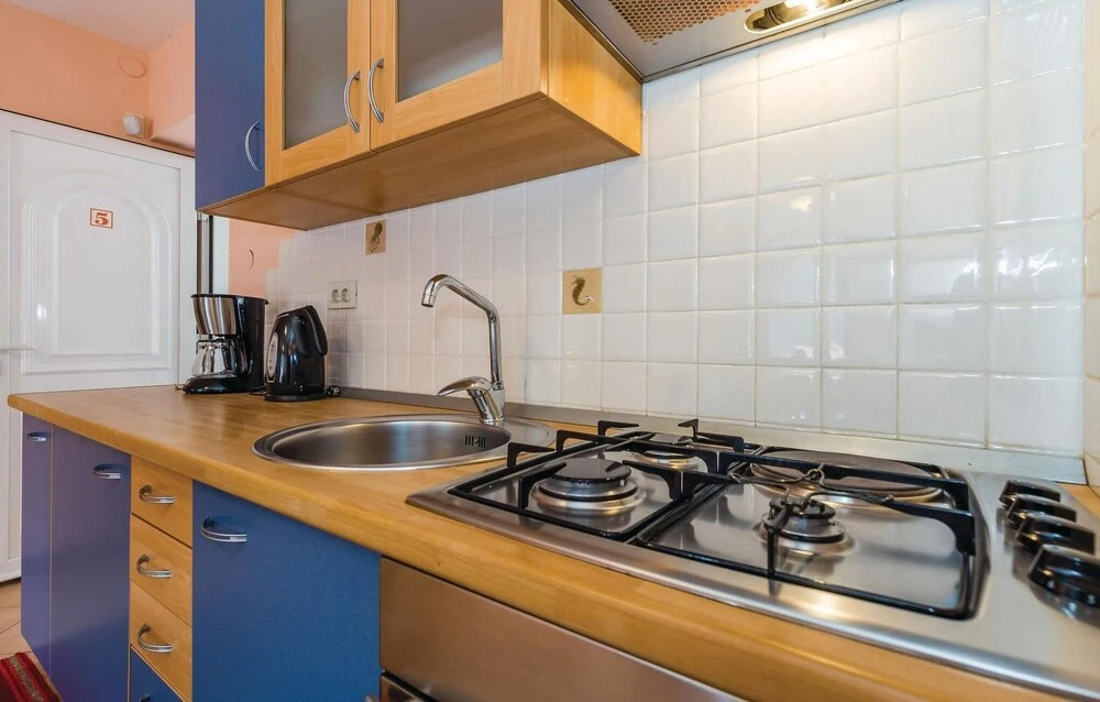 Beautiful Home in Moscenicka Draga With Wifi and 2 Bedrooms