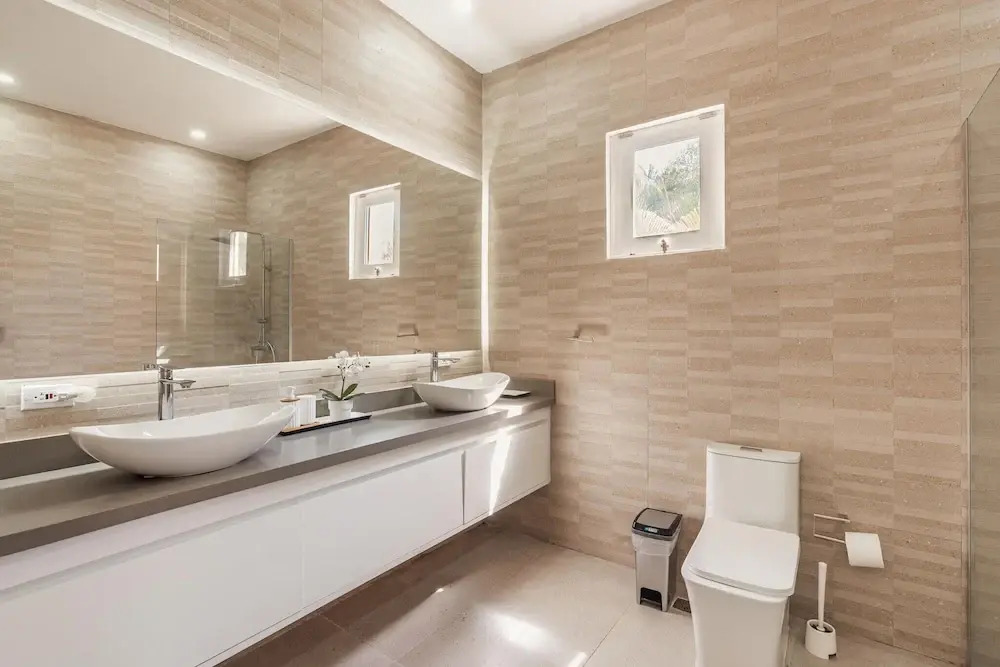 Bungallow with 3BR pool and bbq in Green Village