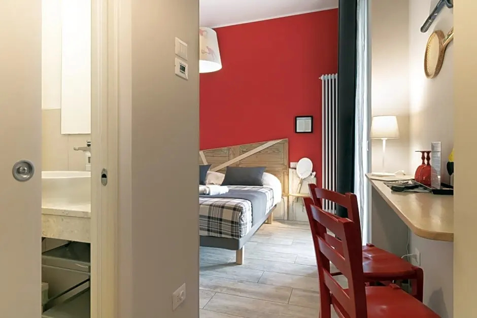 Bed and Breakfast Bric & Brac