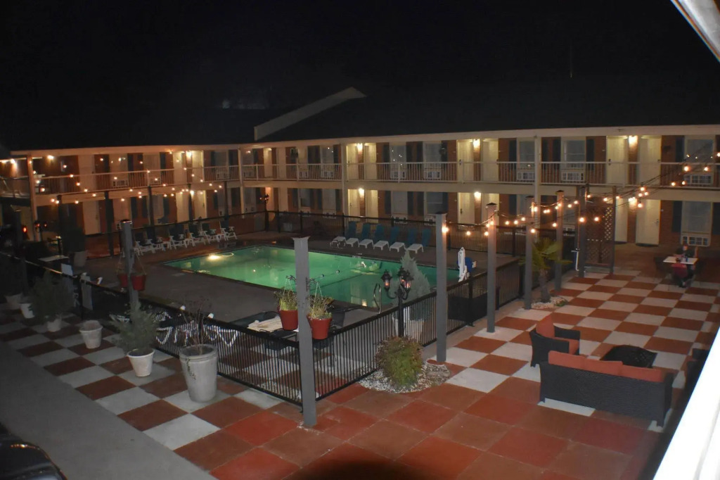 The Guest Lodge Gainesville