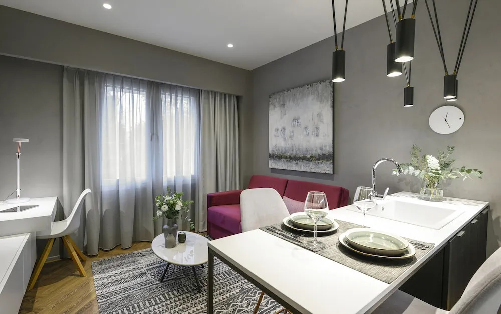 Olvios Luxury Suites