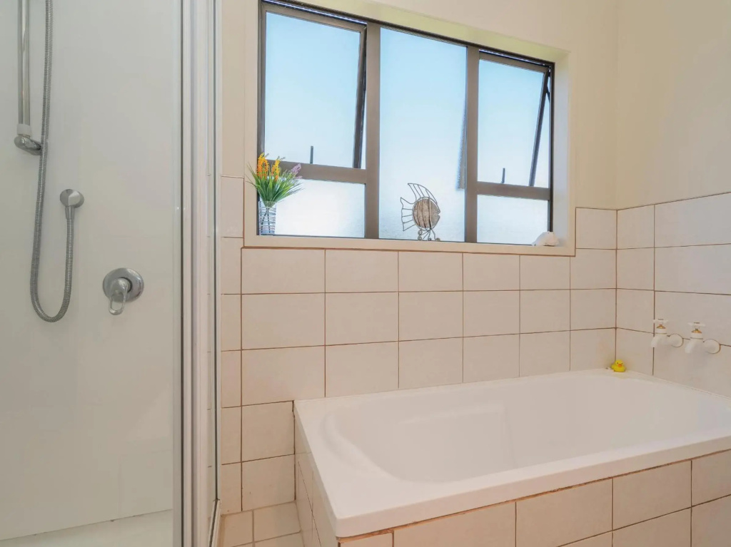 Surf Stay - Whitianga Holiday Home