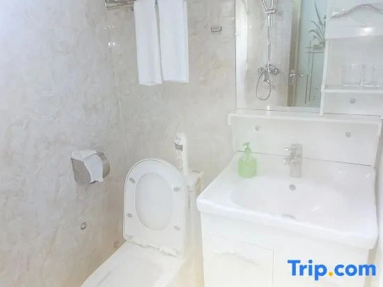 Lishui Ancient Village Xinyuan Homestay