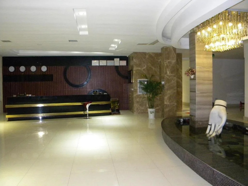 Nanjing Riyu Business Hotel