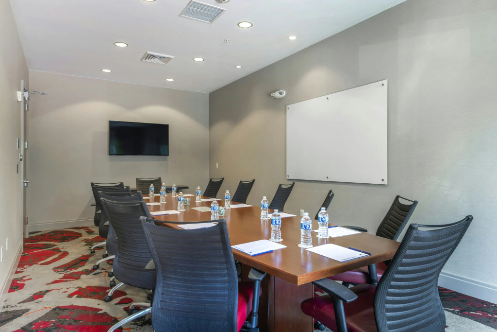 DoubleTree by Hilton Raleigh-Cary
