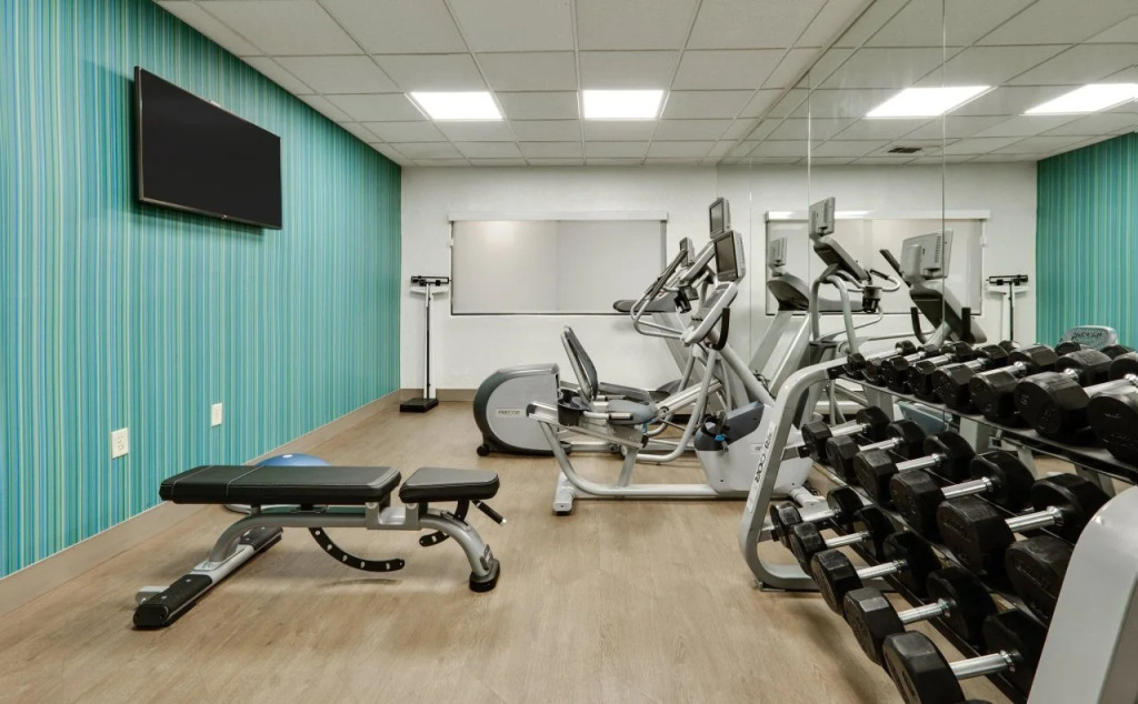 Holiday Inn Express & Suites Dallas - Duncanville by IHG
